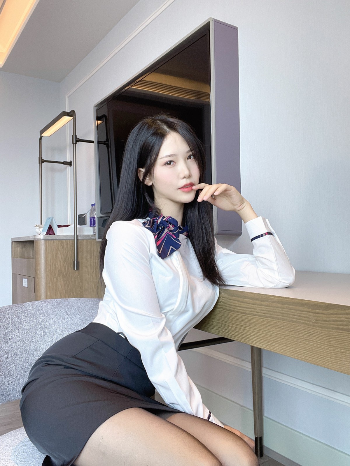 抖娘利世 - 绳缚空姐